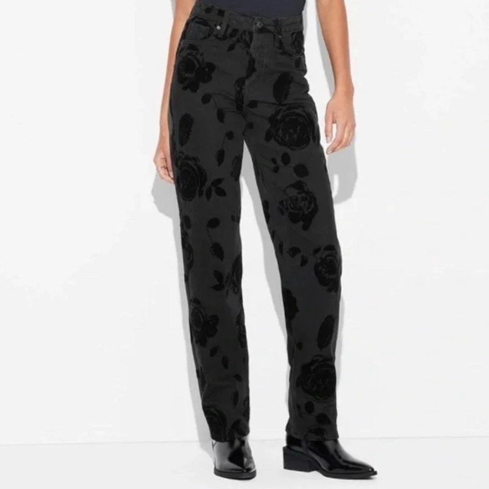 Wild Fable High-Rise EasyRigid Straight Jeans Size 4- Black Wash Floral F29